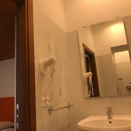 Marconi 22 Πανσιόν